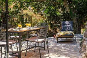 Stone bridge cottage