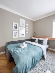 Metro Ratusz Arsenał Designer Studio by BookingHost