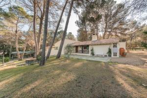 Maisons de vacances Mas Frederi - Maison avec piscine pour 10 : photos des chambres