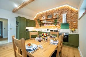 Alde Bay Farm - Coral Cottage