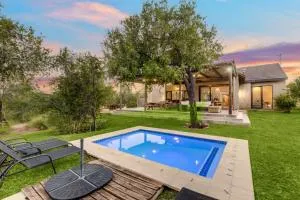 Makanyane Lodge - Bapong