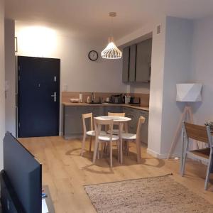 Apartament z jacuzzi blisko plaży Koło Brzegu
