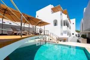 Deluxe Suites Santorini - Ubytování bez kategorie ve městě Fira