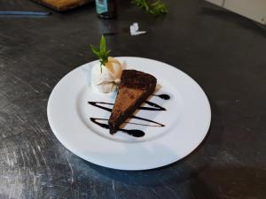 Ganora Guest Farm, Camping and Excursions