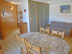 Appartements Appartement Samoens, 2 pieces, 4 personnes - FR-1-629-59 : photos des chambres