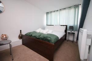 4 Bed Flat - Sleeps 4 - Parking - Wifi