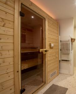 Appartements Le Luxe Comedie - Sauna - Salle de sport - Terrasse : photos des chambres