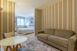 Hotels Holiday Inn Nice - Port St Laurent, an IHG Hotel : photos des chambres