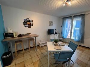 2TOAU8 Charmant studio proche plage