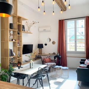 Appartements Home Chic Home - Les Suites de La Comedie : photos des chambres