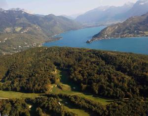 Chalets Maison charmante entre forets montagnes et lac : photos des chambres