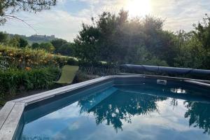 Maisons de vacances Holiday home in Loubressac with pool : photos des chambres