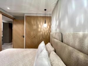 Presidential Suite City Center by AppartAli