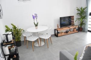 Apartment Port and Beach