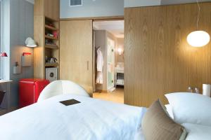 King Room room in Virgin Hotels Chicago