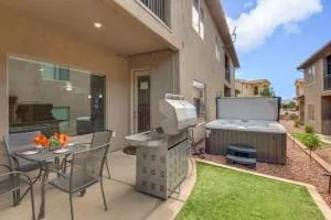 Zion Village Resort 415 Private Hot Tub, Ping Pong Table, and Community Pool access - Leeds