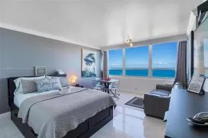 7th - Seven Heaven Miami - Stunning Ocean Front- Free Parking - Bailey Town
