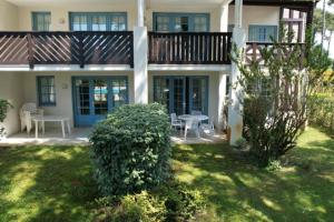 Appartements 25m peaceful - golf course and terrace view : photos des chambres