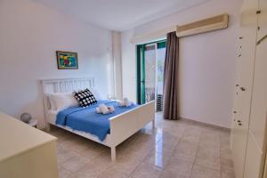 Christos Apt - City Center w Royal Garden View