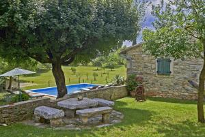 Stara Hiža in Sveti Petar u Šumi (Haus für 6-8 Personen)