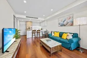 Water Views 2 Bedroom Apartment in Hurstville - Mortdale