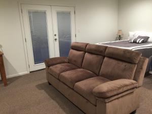 Studio with Balcony room in Harbour Inn