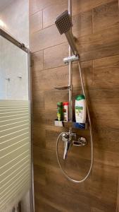 LublinBNB - exclusive FAMILY APARTMENT ------ in the heart of Lublin -------------------------------- bedroom & living room & kitchen