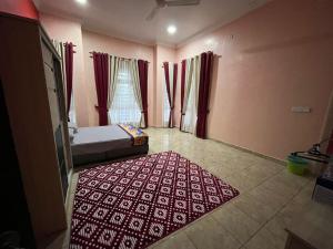 DRhu Homestay with 2 aircond