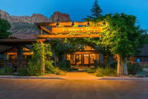 Driftwood Lodge - Apple Valley