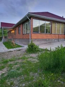 Кольсайские озера, гостиница Айару - Kasles