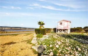 Maisons de vacances Beautiful home in Gruissan with 2 Bedrooms and WiFi : photos des chambres