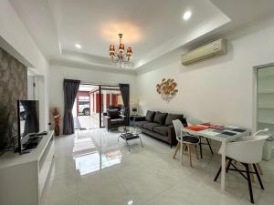 VIEW TALAY VILLAs POOL 119, JOMTIEN BEACH, PATTAYA