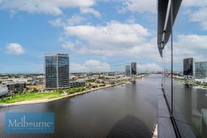 Melbourne Private Apartments - Collins Street Waterfront, Docklands