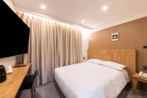 Phòng Tiêu Chuẩn Giường Đôi (Standard Double Room)