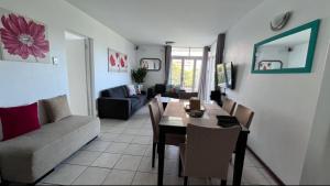 34 Kyalanga Beachfront Apartment