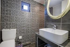 Maritinas Apartment Sea View - Happy Rentals