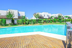 LITORAL COSTA DORADA - LAS PALMERAS Only families