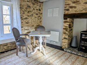 B&B / Chambres d'hotes Sous le Chateau : photos des chambres