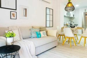 Apartment Pink Arena - Warm & Bright