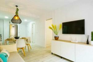 Apartment Pink Arena - Warm & Bright