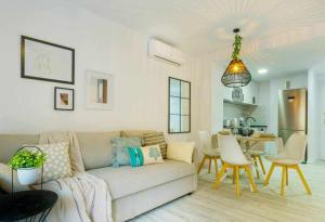 Apartment Pink Arena - Warm & Bright