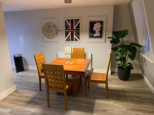 Plymouth city centre apartment near Theatre Royal