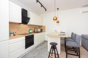 Sky Di Mare - Free private Garage