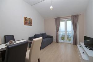 Apartment in Brela with sea view, balcony, air conditioning, WiFi 5122-2 