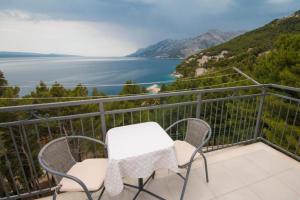 Apartment in Brela with sea view, terrace, air conditioning, WiFi 5122-1 