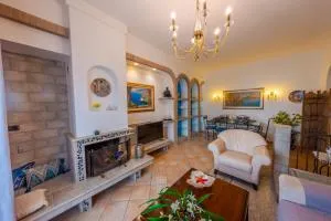 Costa Major - مايوري