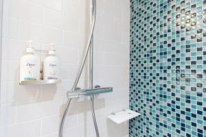 Hotels Holiday Inn - Bordeaux-Merignac by IHG : Chambre Standard Lit Queen-Size