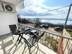 Apartments Ivana & Ante - Klanfari