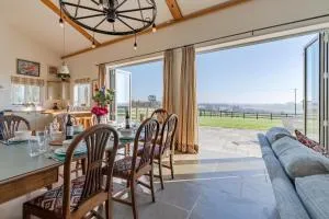 The Old Barn - 威特尼