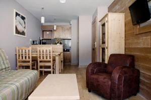 Appart'hotels Residence Les Grandes Feignes : Appartement (4 Adultes)